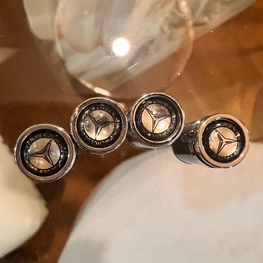 Mercedes tire valves